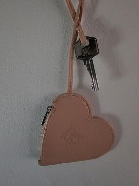 New DKNY Pink Heart With Key Bag Charm